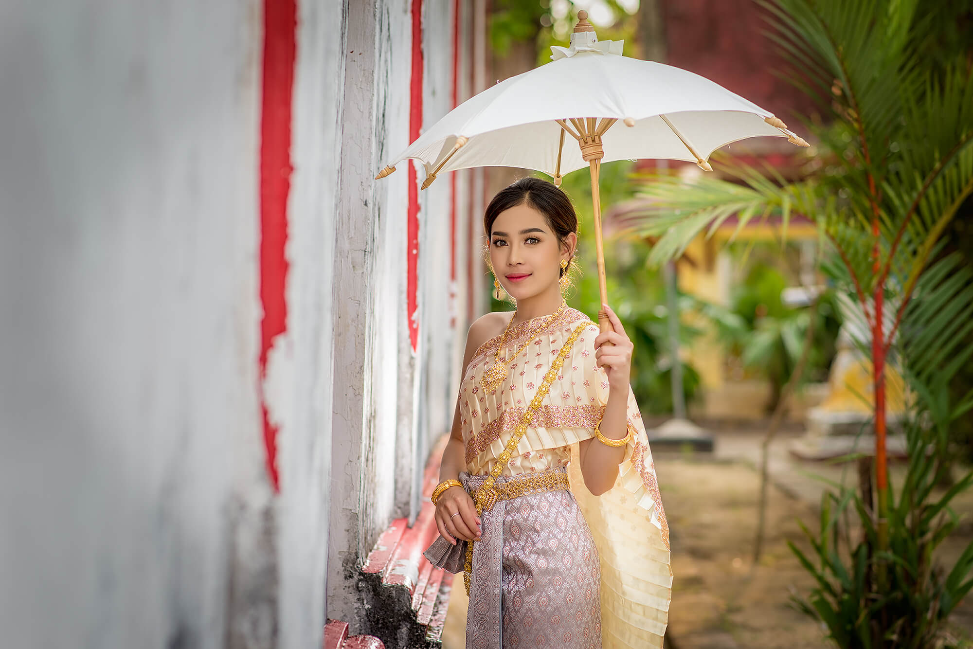 Phuket Traditional Thai clothing Photoshoot