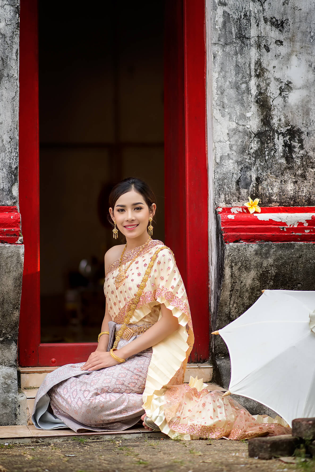 Phuket Traditional Thai clothing Photoshoot