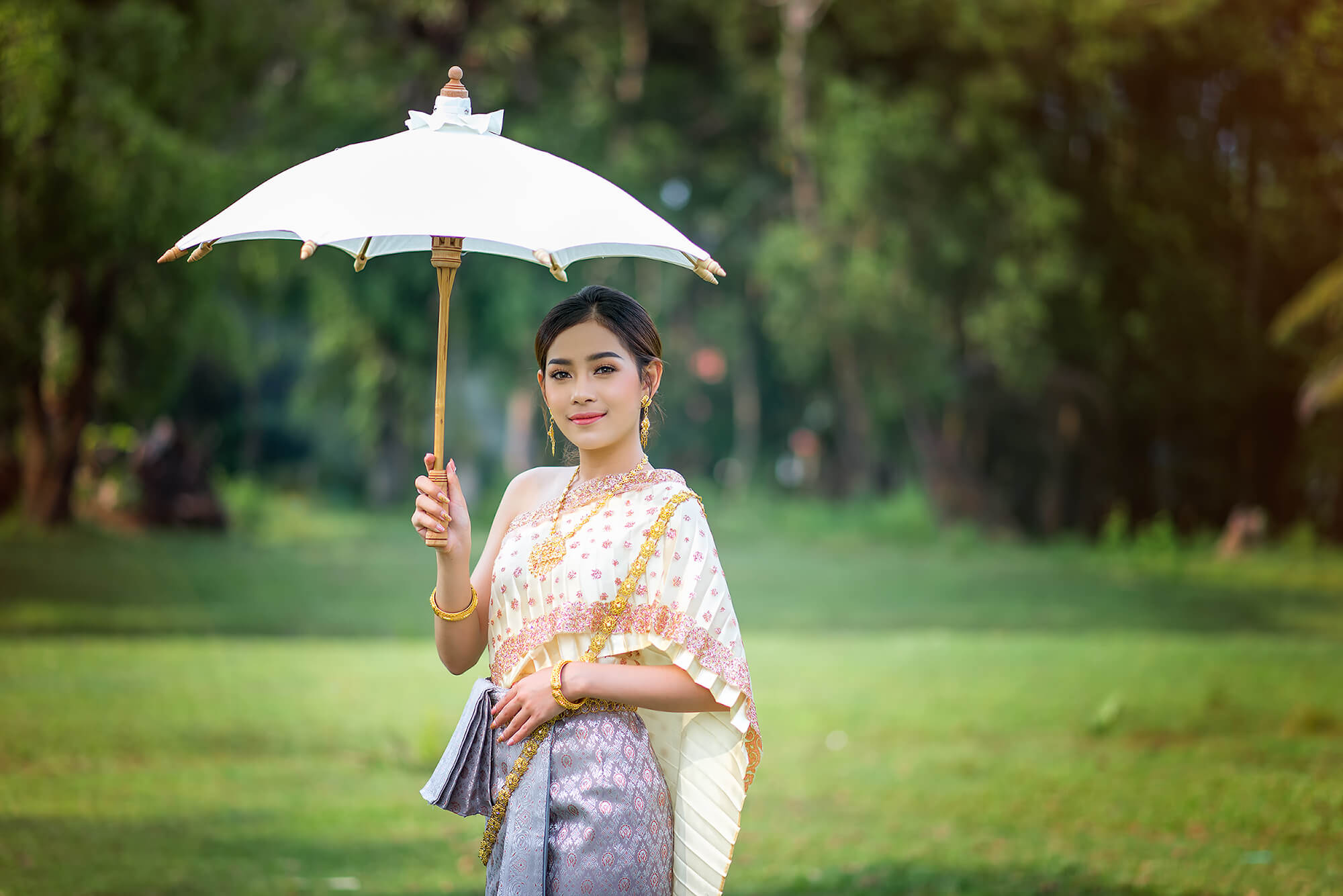 Phuket Traditional Thai clothing Photoshoot