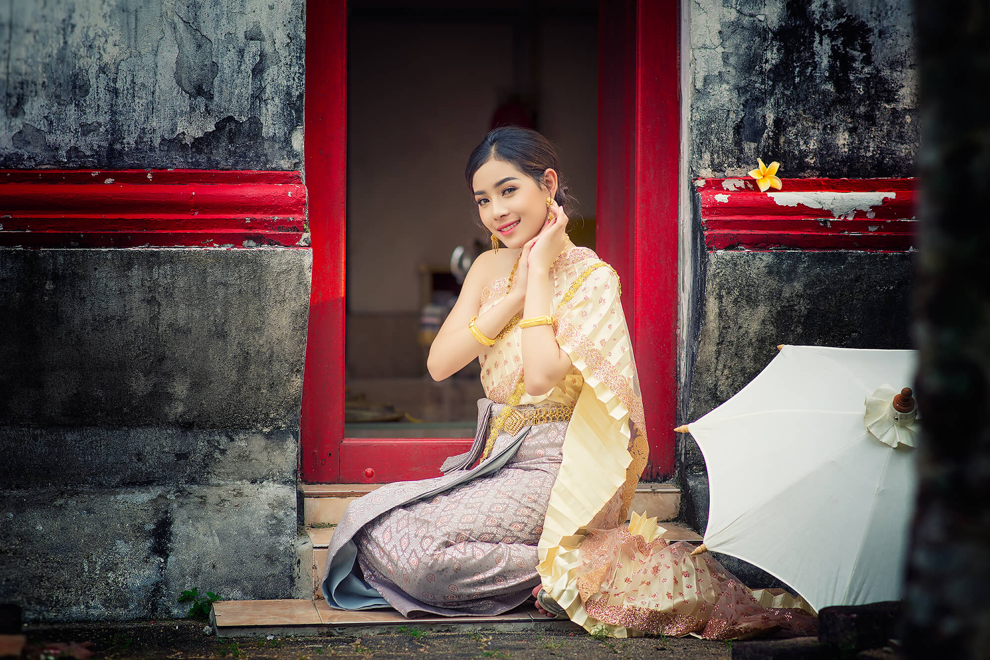 Phuket Traditional Thai clothing Photoshoot