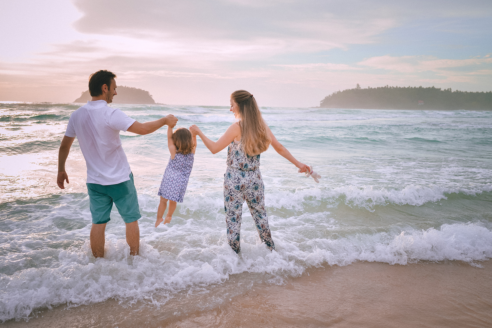 Phuket Thailand family photoshoot